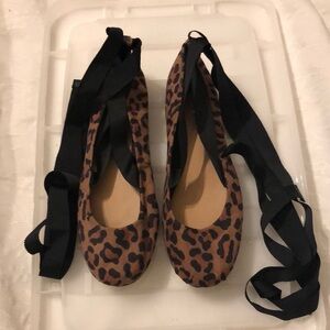 BCBG Generation Tie Up Leopard Ballerina Flats Size 6